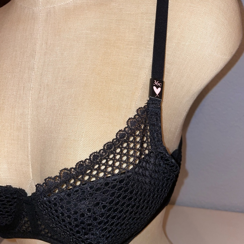 Victoria's Secret Bra VS Fishnet Plunge Bra VS Lace Bra Removable Padding 36C 🆕 - Picture 8 of 16